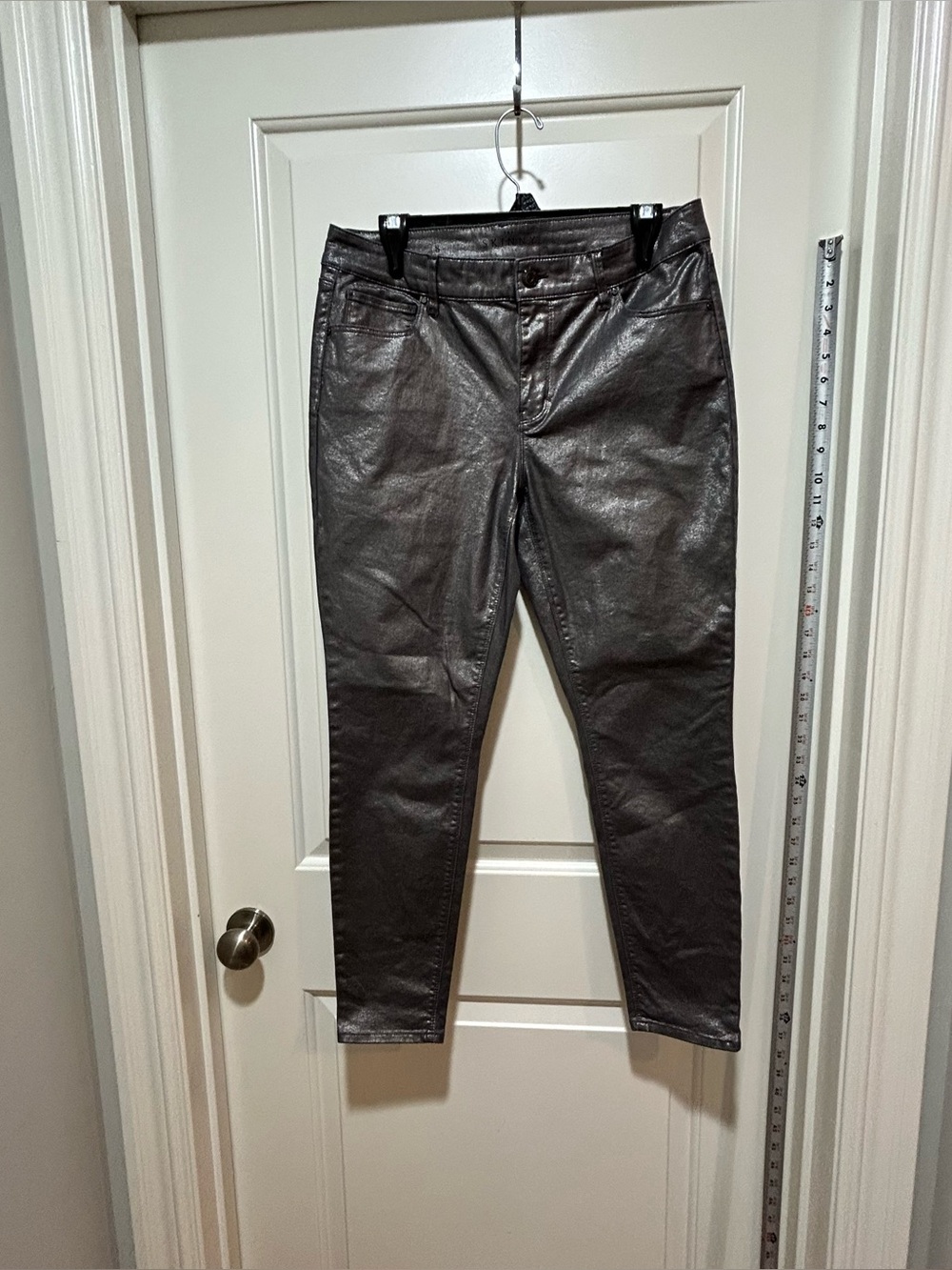 WHBM Women's size 8 light brown mid rise skinny ankle metallic sheen Jeans
